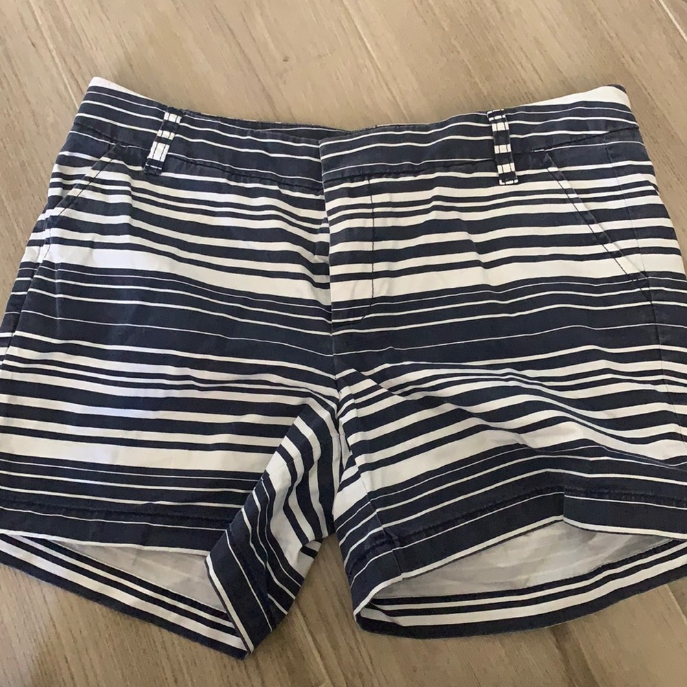 Striped short